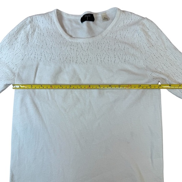 Woman’s Tahari White Short Sleeve Sweater Shirt Size Medium - Picture 7 of 9